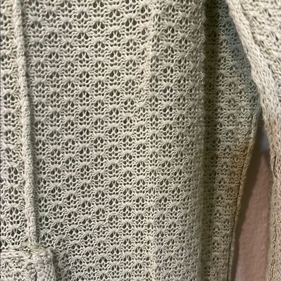 Green Knit Sweater - Picture 4 of 8